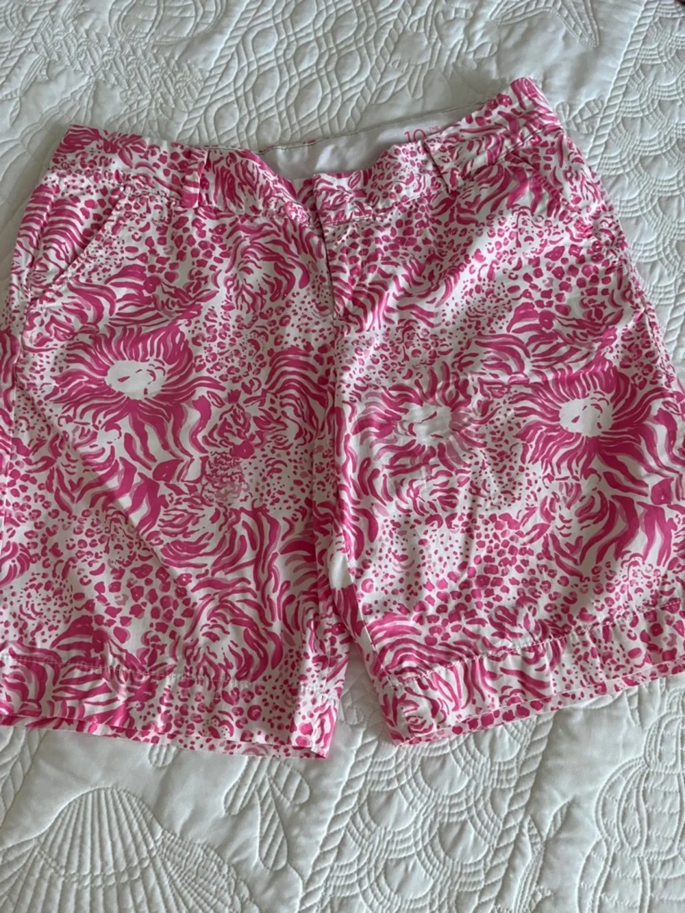 Lilly Pulitzer The Chipper Short - Picture 1 of 9